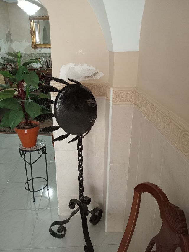 Caldero y pié antiguo