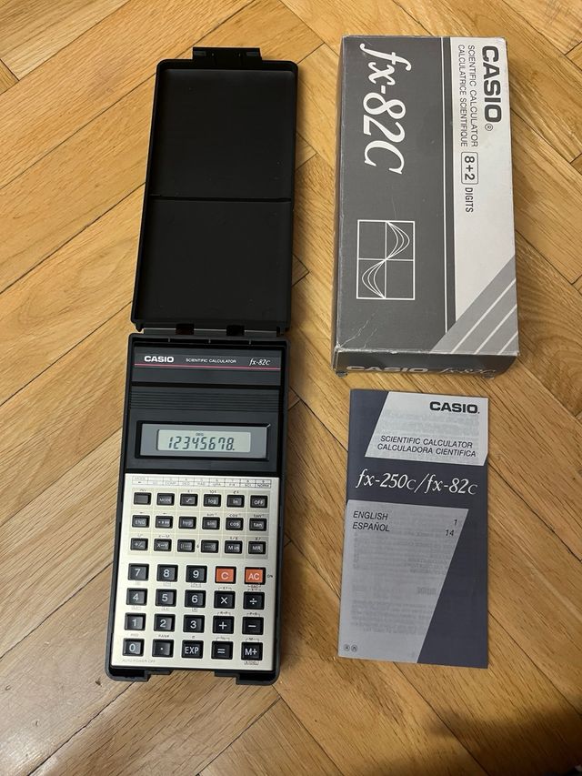 CALCULADORAFX 82C SCIENTIFIC CALCULATOR