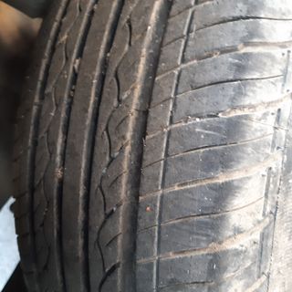 neumaticos 215 65 R16 98 H marca davanti