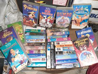 Lote 30 VHS infantil