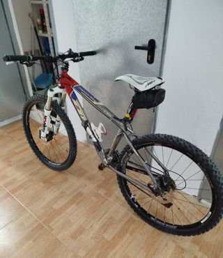 SE VENDEN DOS BICICLETA ciclismo y montaña