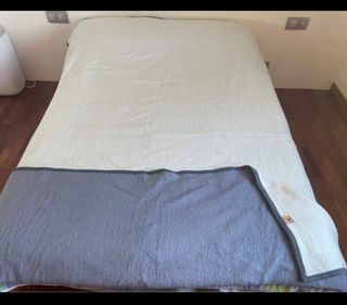 2 Mantas Mora y Resilan por 35