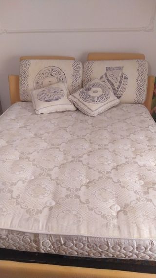 Letto matrimoniale contenitore