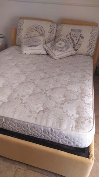 Letto matrimoniale contenitore