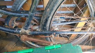 bicicleta antigua para restaurar