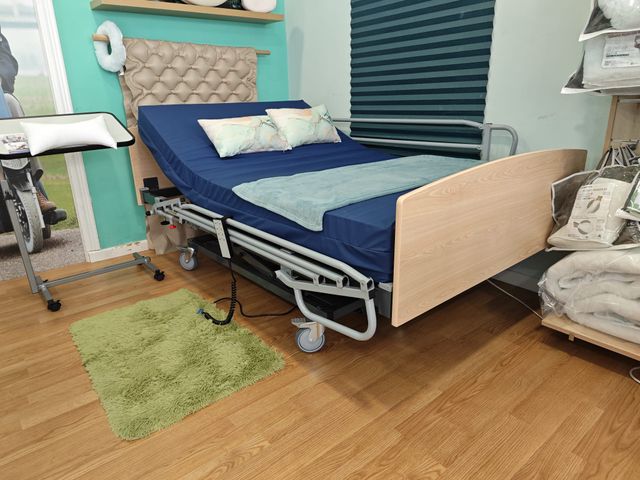 Cama BARIATRICA 120 Tecnimoem articulada eléctrica