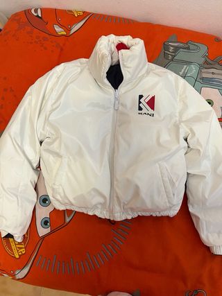 KARL KANI plumas de mujer Original