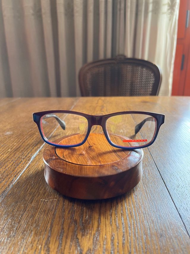 Montura de gafas de Prada linea Rossa VPS 03D