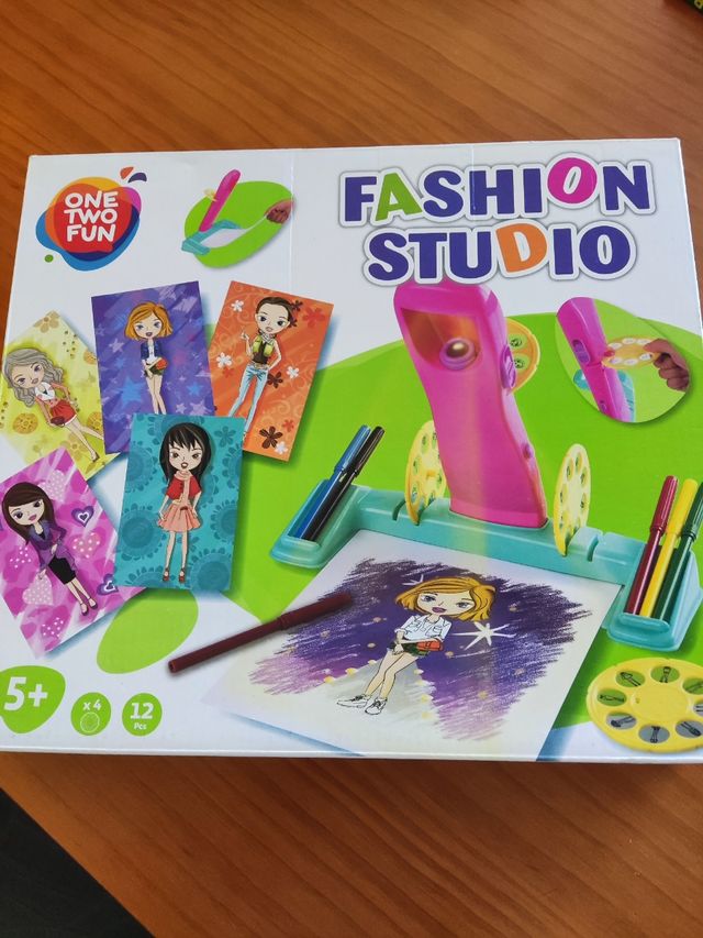 Juego, Fashion Studio de moda