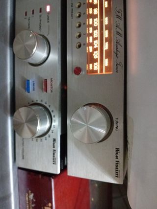 Equipo de música y bafles GRUNDIG extraplanos