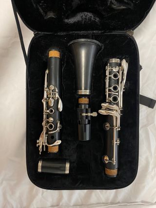 Clarinete Sib Buffet E12