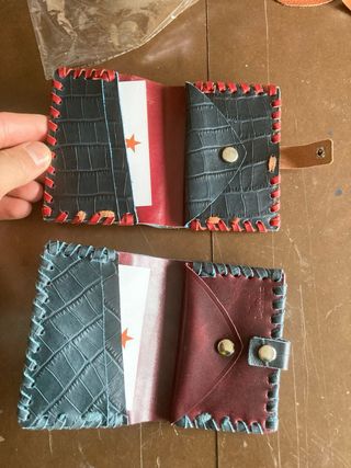 Cartera pequeña artesanal cuero