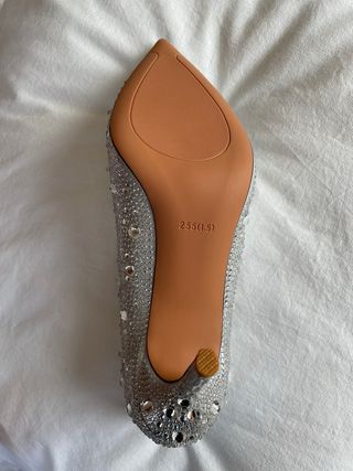 Zapato de tacón cristales Talla 38