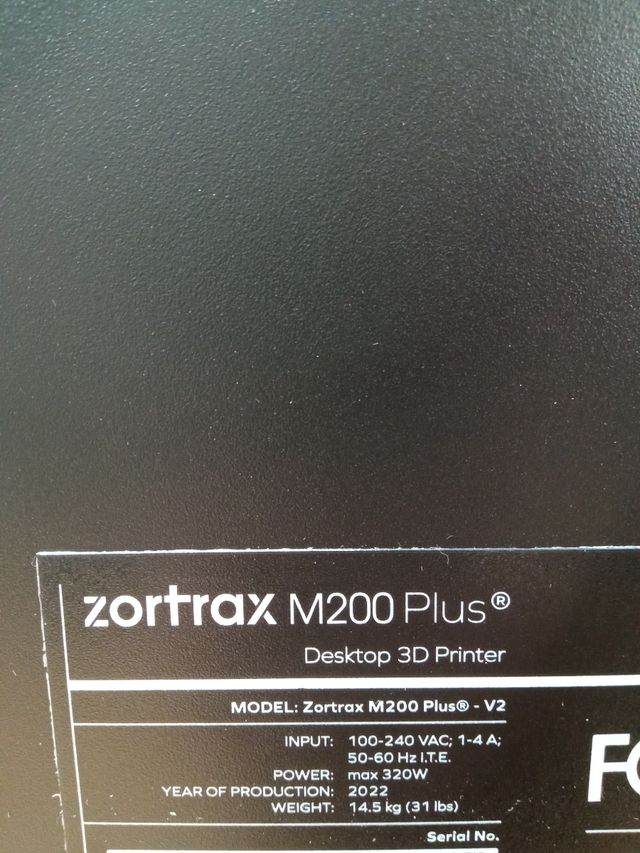 IMPRESORA 3D ZORTRAX M200 PLUS w24l9903