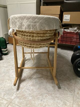 Moisés de Ratán Acolchado con Balancín Fabian