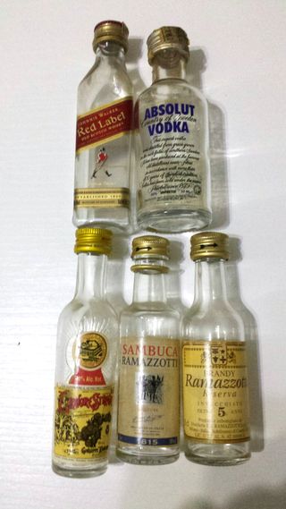 Lotto Di 5 Bottiglie Mignon Da Collezione Alcolici