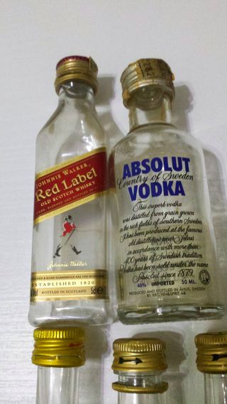 Lotto Di 5 Bottiglie Mignon Da Collezione Alcolici