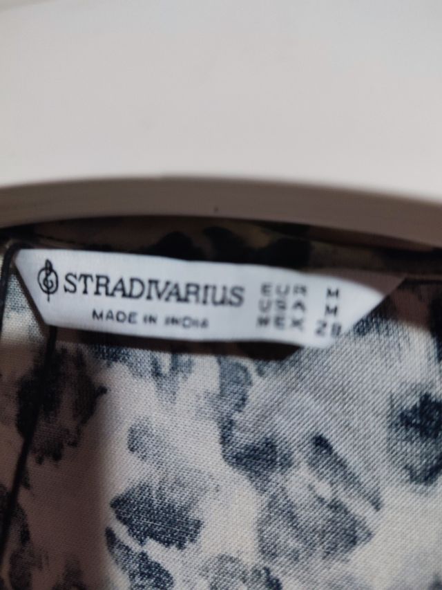 Vestido Stradivarius