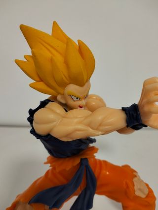 Figura dragón ball Goku