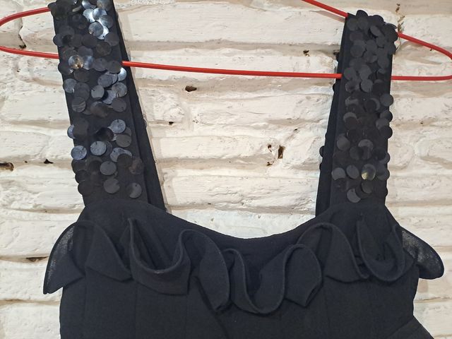 Vestido negro de fiesta