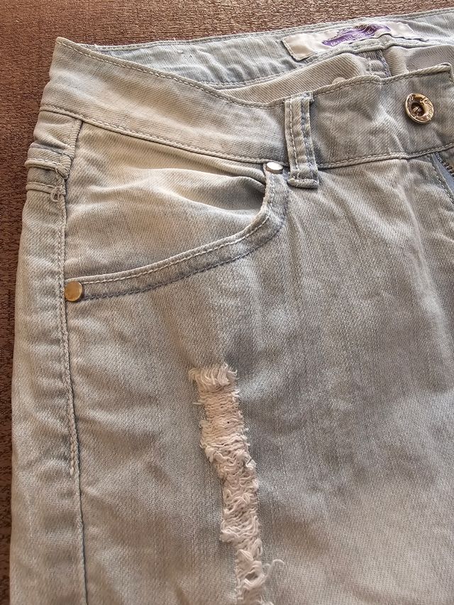 Pantalone pinocchietto jeans ripped