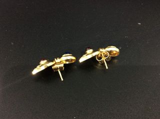 pendientes oro 18k con piedra con 0