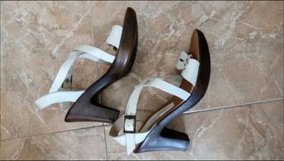 Sandalias blancas