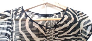 Blusa con transparencias