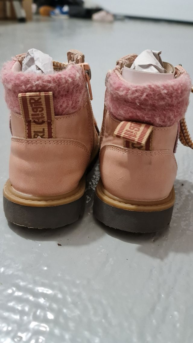 Bota niña rosa talla 25