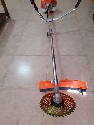 Potente desbrozadora de 58cc