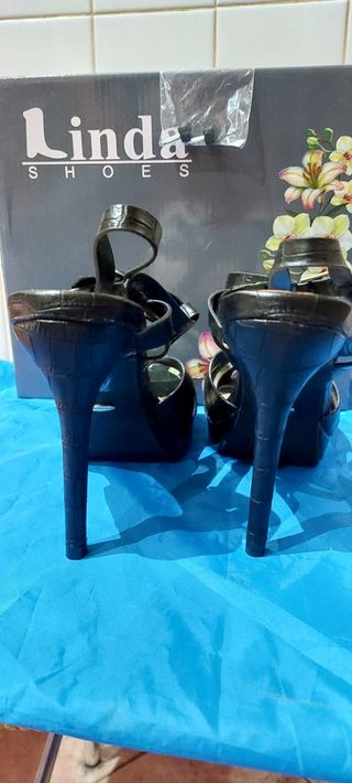 Sandalo donna nuovo tacco 12 plateau n37