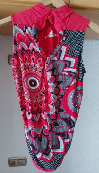 Camiseta sin mangas de Desigual