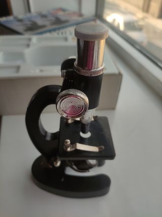 Antico set di microscopi di Cefa
