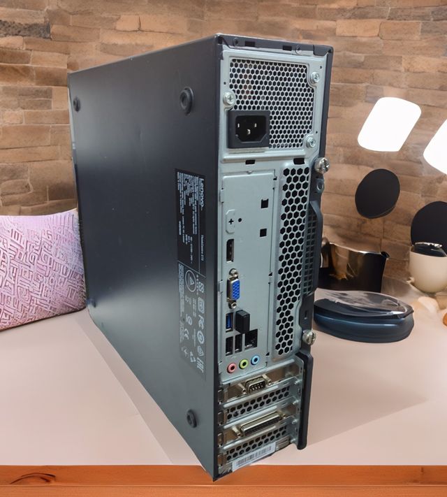 Ord. Lenovo E73 i3-4150; 8 GB RAM; 256 SSD; Win 11