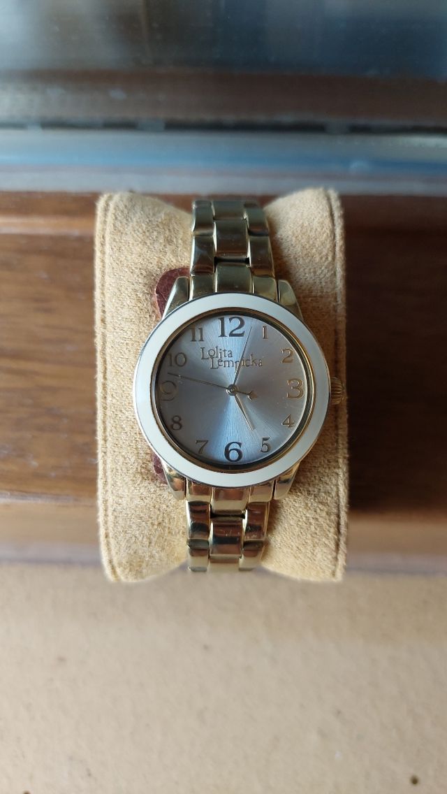 Reloj dorado mujer