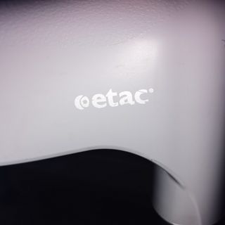 Etac Swift. asiento de inodoro elevado