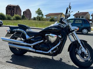 Suzuki intruder m800