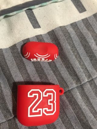 Funda de airpods