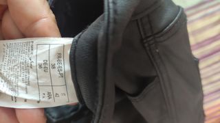 Pantalón negro tipo cuero talla 36