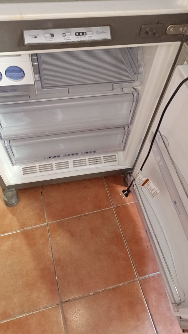 Accessori, coperchi e cassetti per frigoriferi Whirlpool