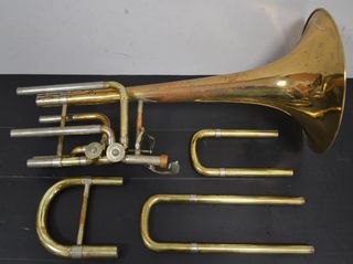 Trombon Bajo Bach Stradivarius 50BLG