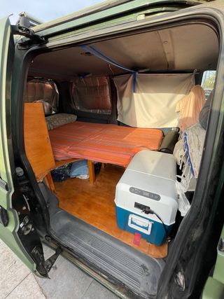 Nissan Serena 1999