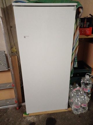 Nevera empanelable ikea