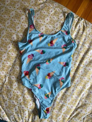 Bañador azul helados