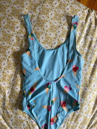 Bañador azul helados