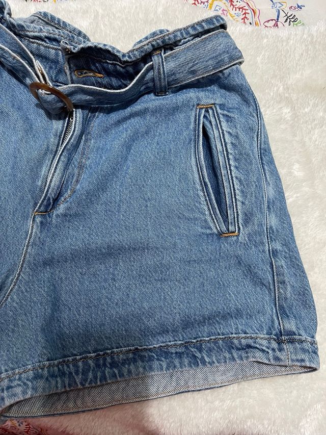 Short vaquero de tiro alto de Zara con bolsillos