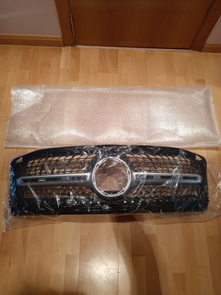 Parrilla Calandra Mercedes GLB AMG
