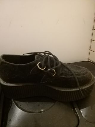 Creepers 38 coto negro