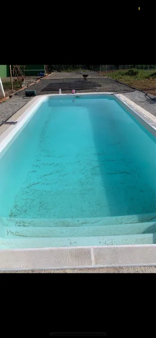 Limpieza de Piscinas .