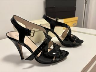 Sandalias negras Bimba y Lola